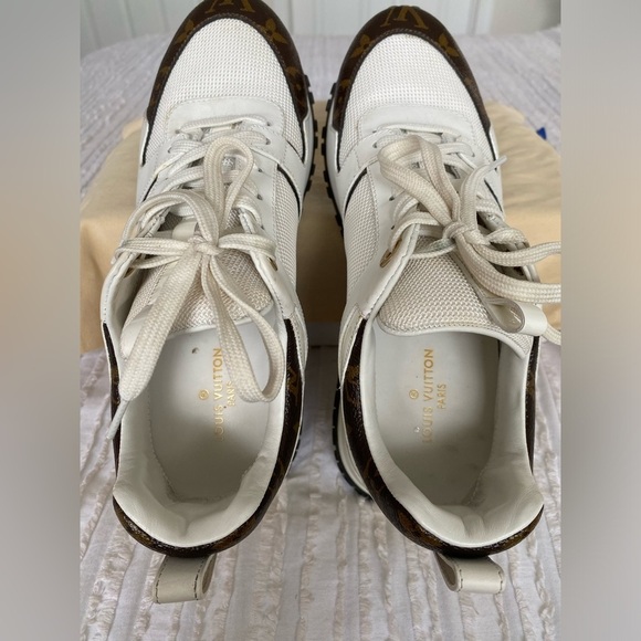 Louis Vuitton Run Away White and Brown Monogram Sneakers Size 38 Trainers - Picture 10 of 17